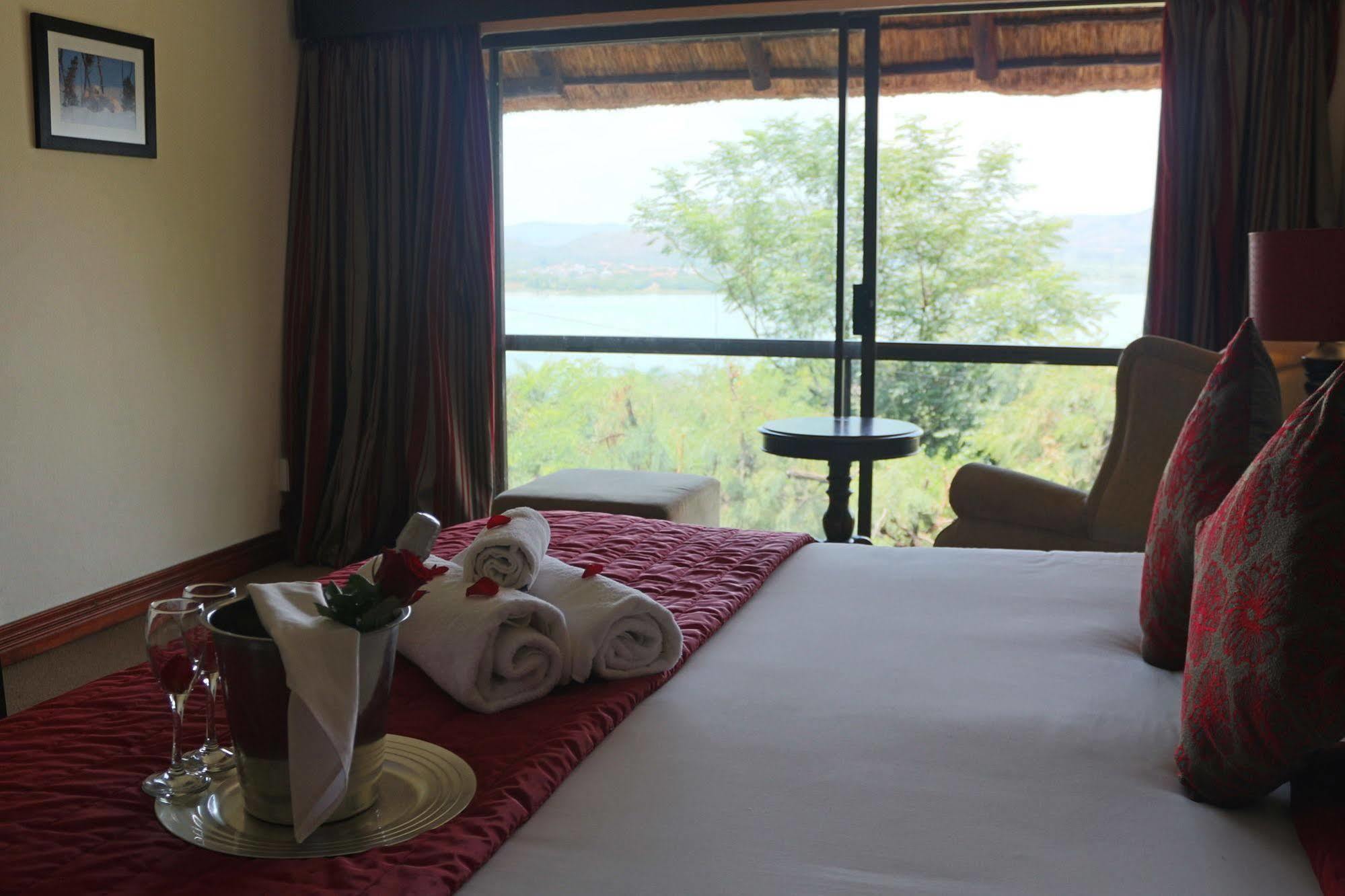 Galagos Lodge ฮาร์ทบีสบูร์ท ภายนอก รูปภาพ
