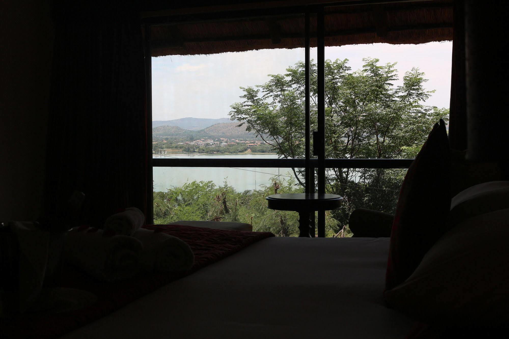 Galagos Lodge ฮาร์ทบีสบูร์ท ภายนอก รูปภาพ