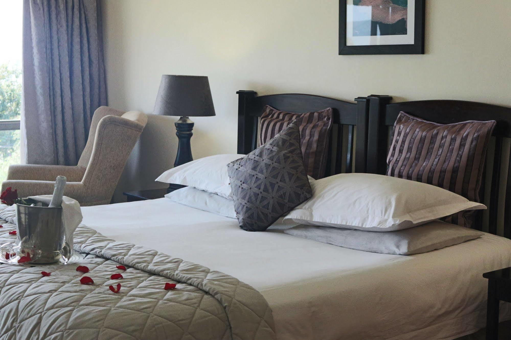 Galagos Lodge ฮาร์ทบีสบูร์ท ภายนอก รูปภาพ